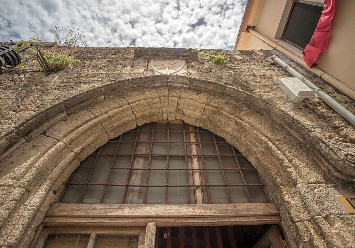St. John House With Dome In Old Town Rhodes Apartment Rhodes City ภายนอก รูปภาพ